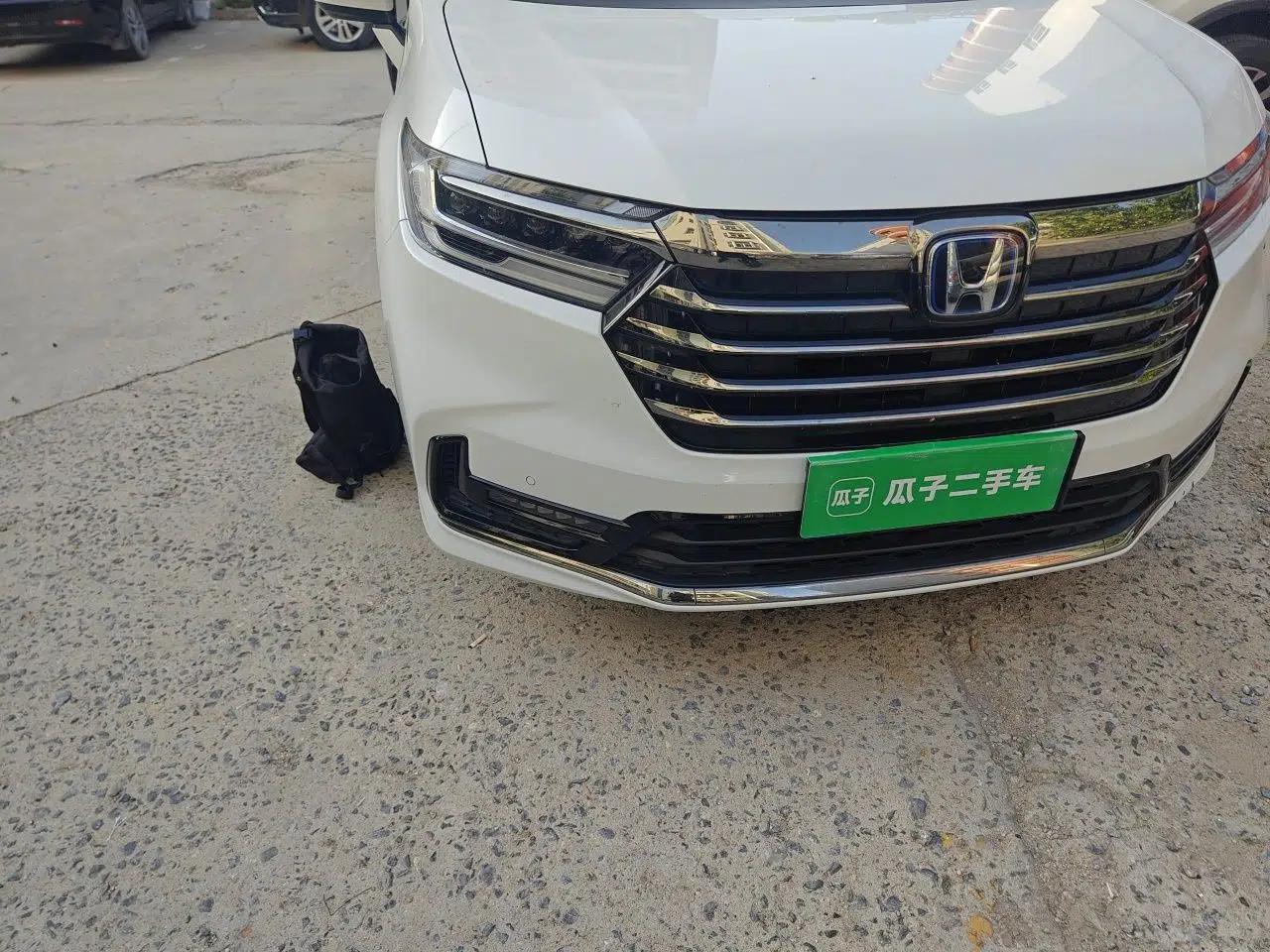 Honda Odyssey 2022 2.0L eHEV Sharp Enjoyment Edition — миниатюра 7