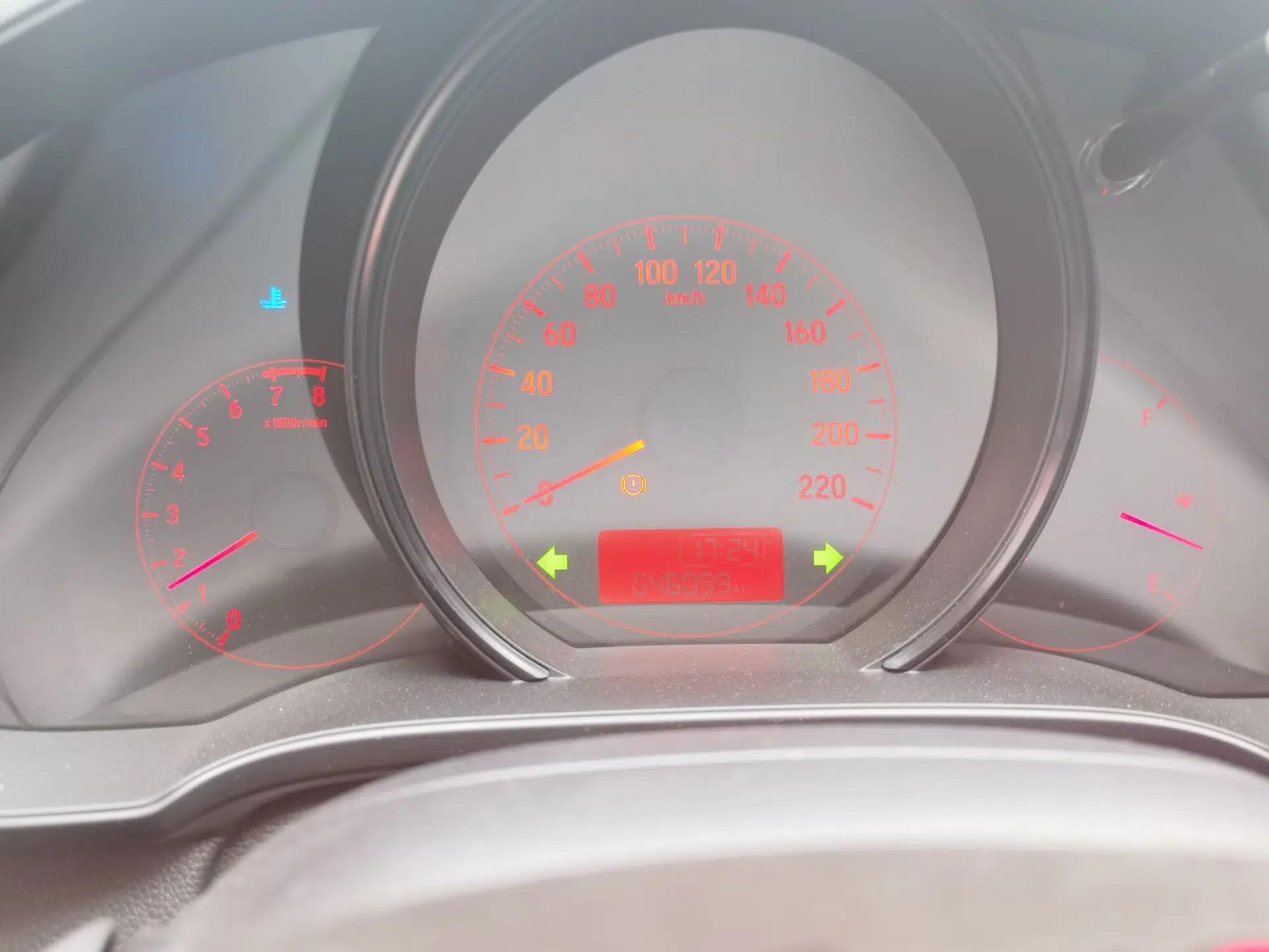 Honda Fit 2016 1.5L LX Manual Comfort Model — миниатюра 11