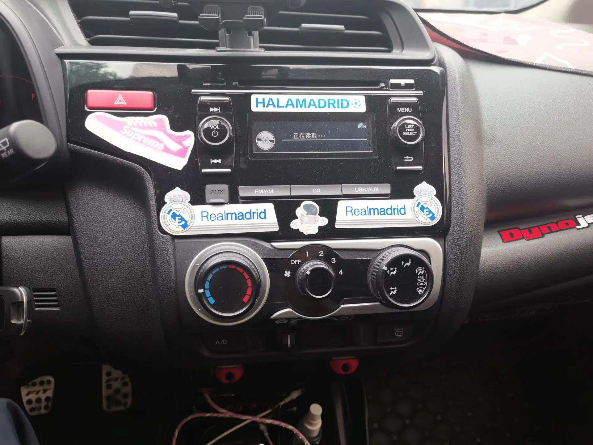 Honda Fit 2016 1.5L LX Manual Comfort Model — миниатюра 13