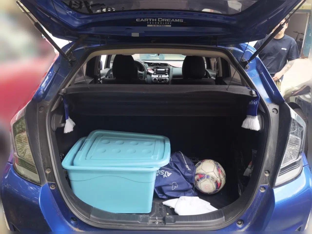 Honda Fit 2016 1.5L LX Manual Comfort Model — миниатюра 19