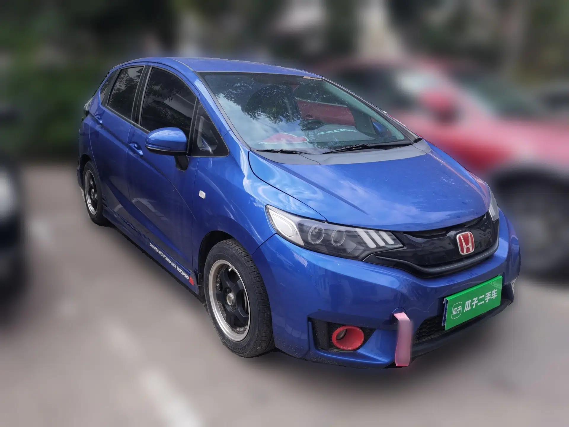 Honda Fit 2016 1.5L LX Manual Comfort Model — миниатюра 3