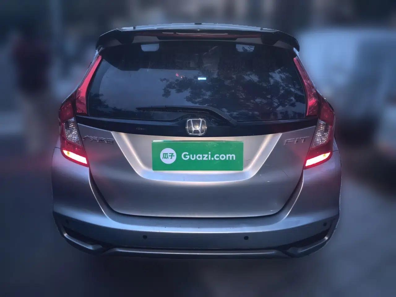 Honda Fit 2018 1.5L CVT Comfort Sunroof Version — миниатюра 5