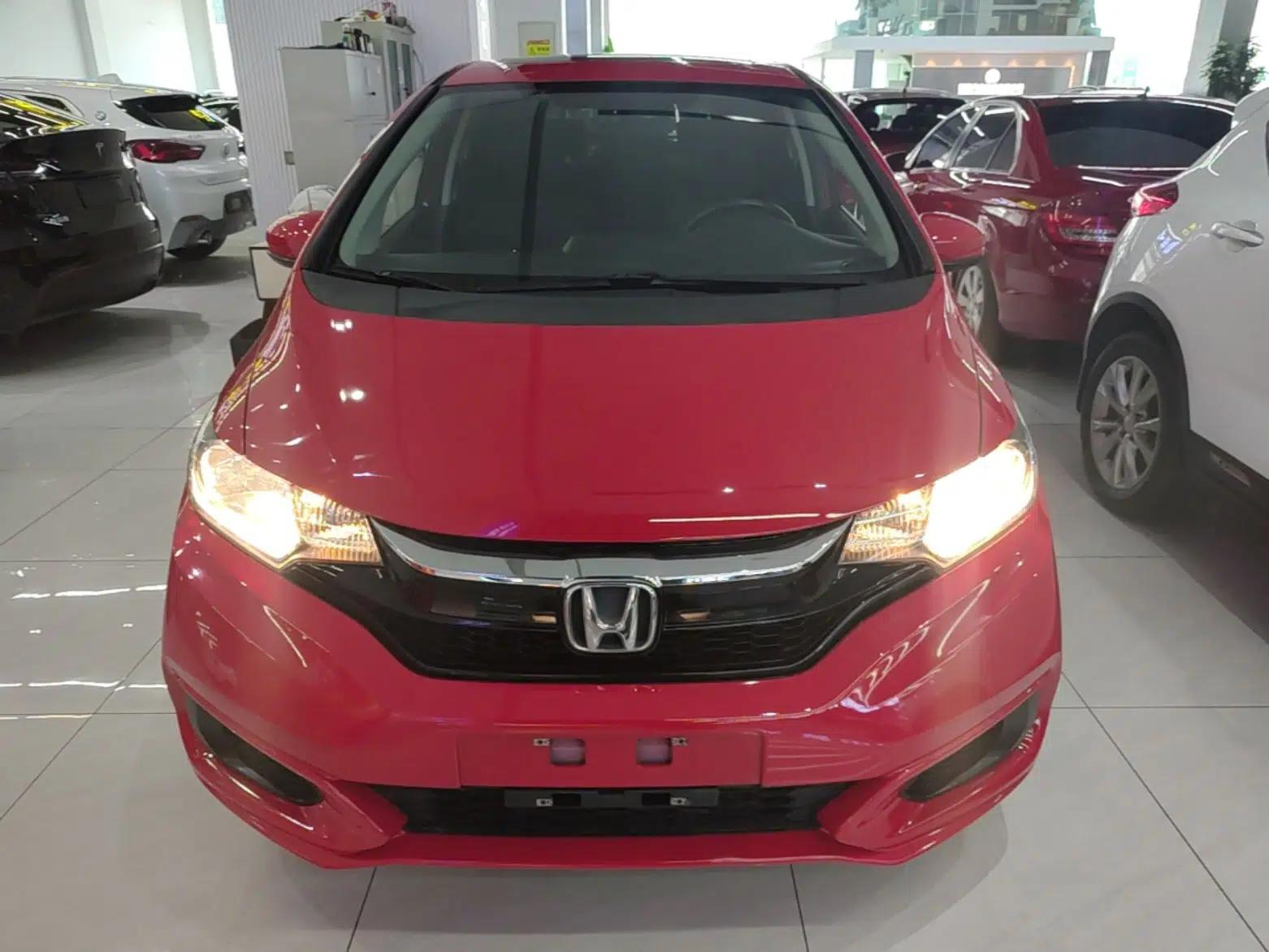 Honda Fit 2018 1.5L CVT Comfort Sunroof Version — миниатюра 2
