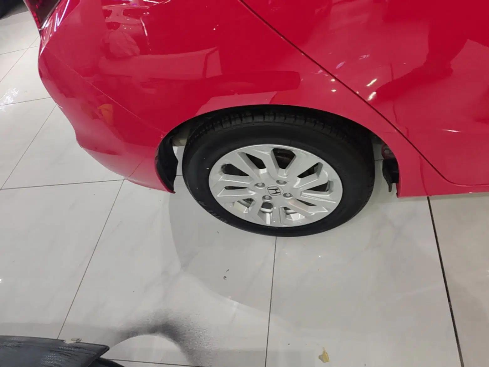 Honda Fit 2018 1.5L CVT Comfort Sunroof Version — миниатюра 11