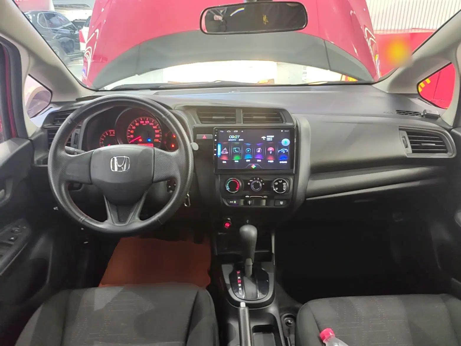 Honda Fit 2018 1.5L CVT Comfort Sunroof Version — миниатюра 12