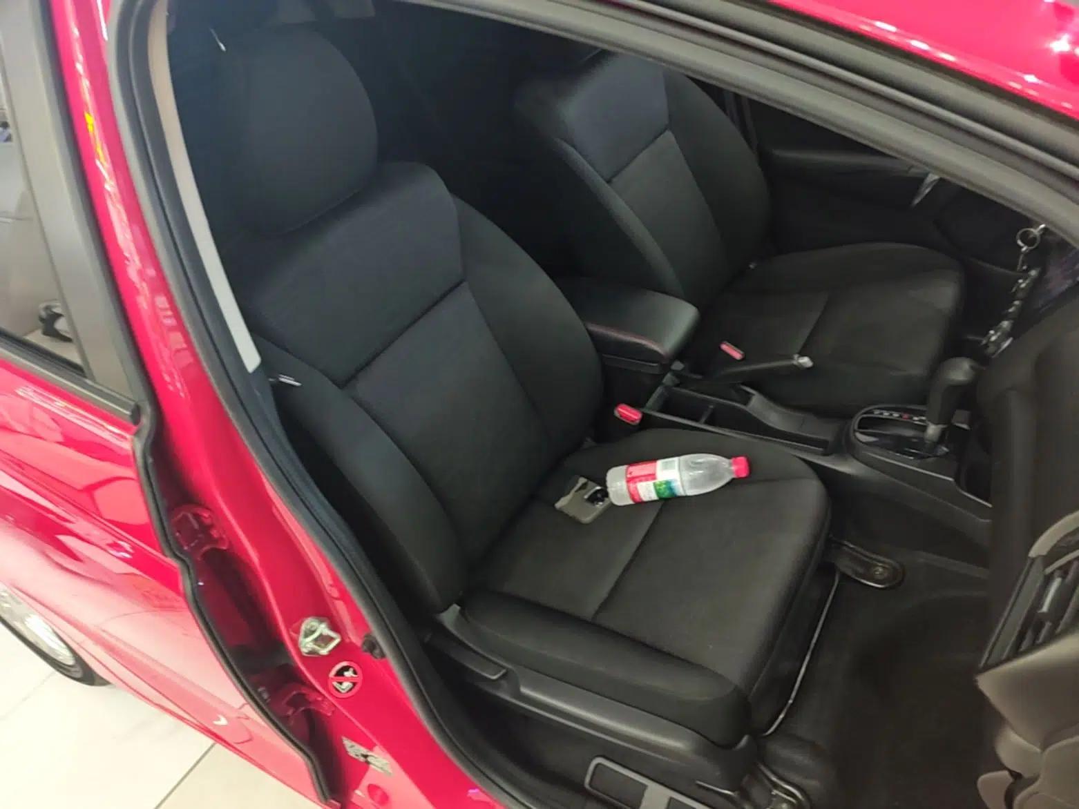 Honda Fit 2018 1.5L CVT Comfort Sunroof Version — миниатюра 19