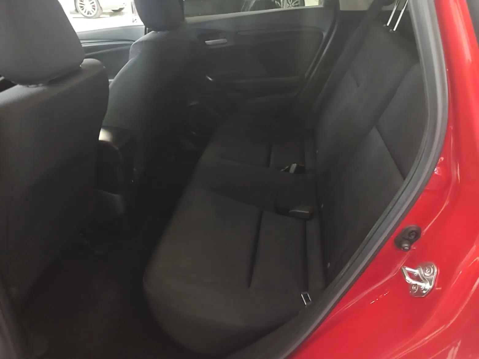 Honda Fit 2018 1.5L CVT Comfort Sunroof Version — миниатюра 20