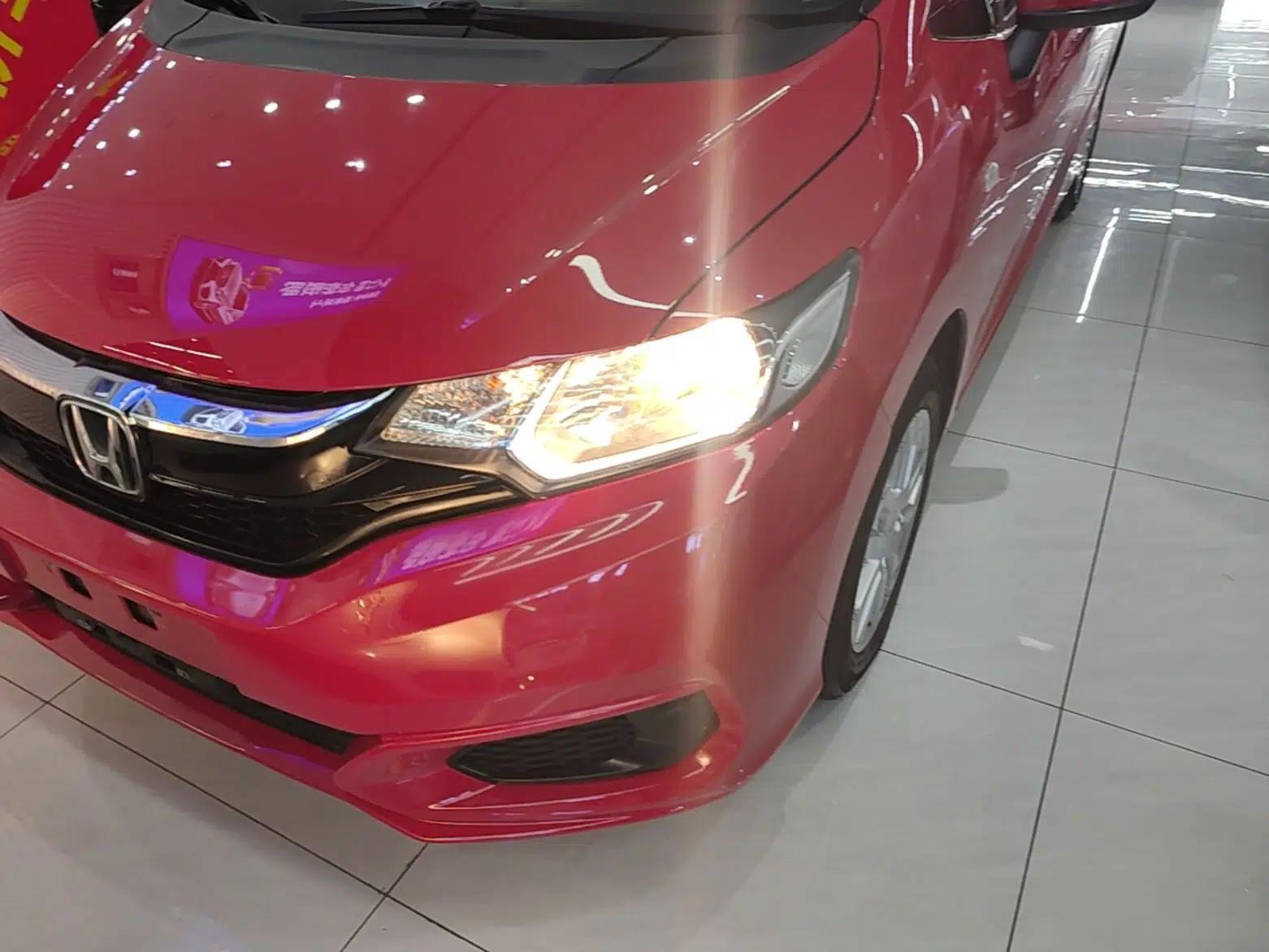 Honda Fit 2018 1.5L CVT Comfort Sunroof Version — миниатюра 8