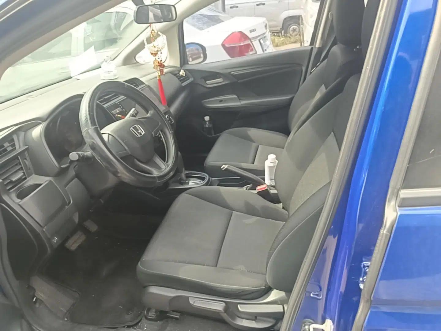Honda Fit 2018 1.5L CVT Comfort Version — миниатюра 17