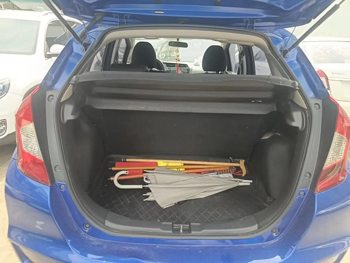 Honda Fit 2018 1.5L CVT Comfort Version — миниатюра 22
