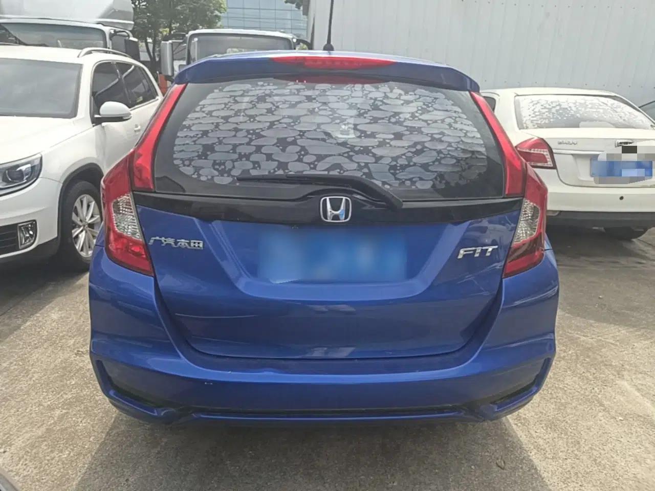 Honda Fit 2018 1.5L CVT Comfort Version — миниатюра 5