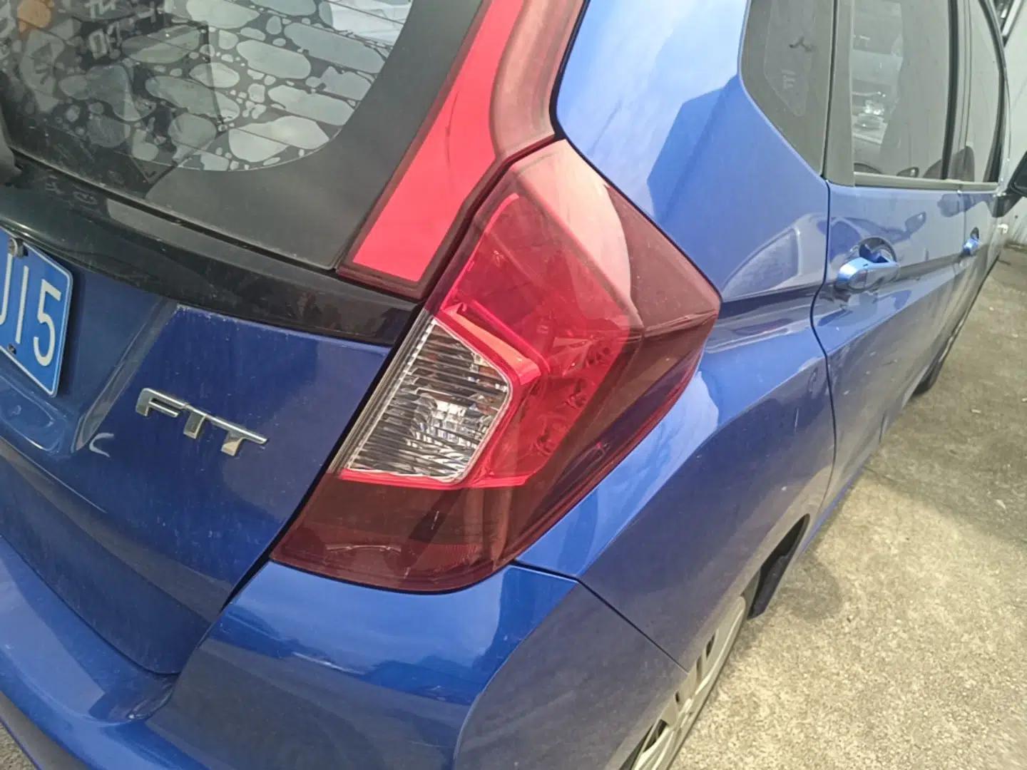 Honda Fit 2018 1.5L CVT Comfort Version — миниатюра 9