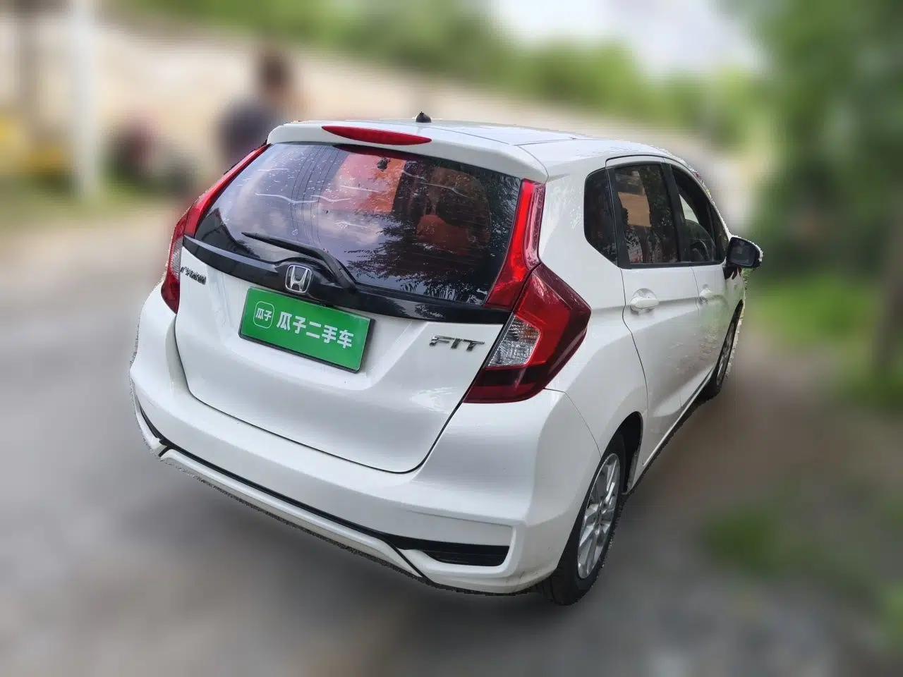 Honda Fit 2018 1.5L CVT Comfort Sunroof Version — миниатюра 6