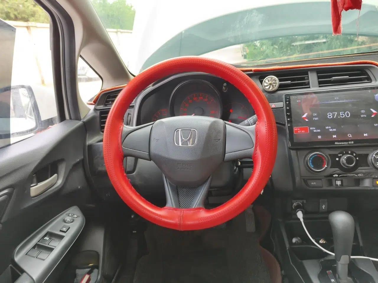 Honda Fit 2018 1.5L CVT Comfort Sunroof Version — миниатюра 10