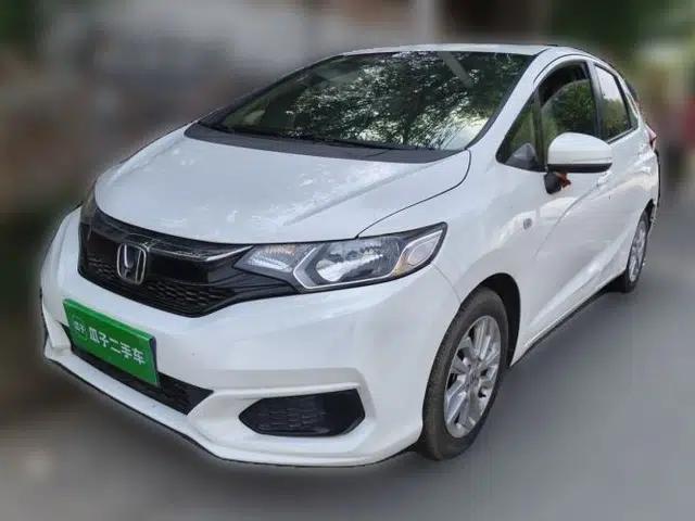 Honda Fit 2018 1.5L CVT Comfort Sunroof Version