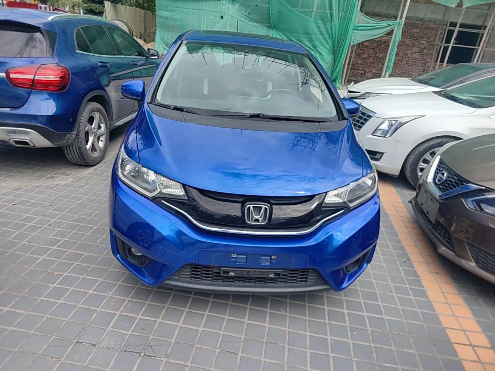 Honda Fit 2014 1.5L EXLI CVT Leading Model — миниатюра 2