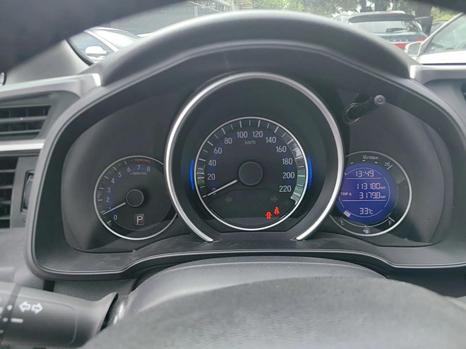 Honda Fit 2014 1.5L EXLI CVT Leading Model — миниатюра 14
