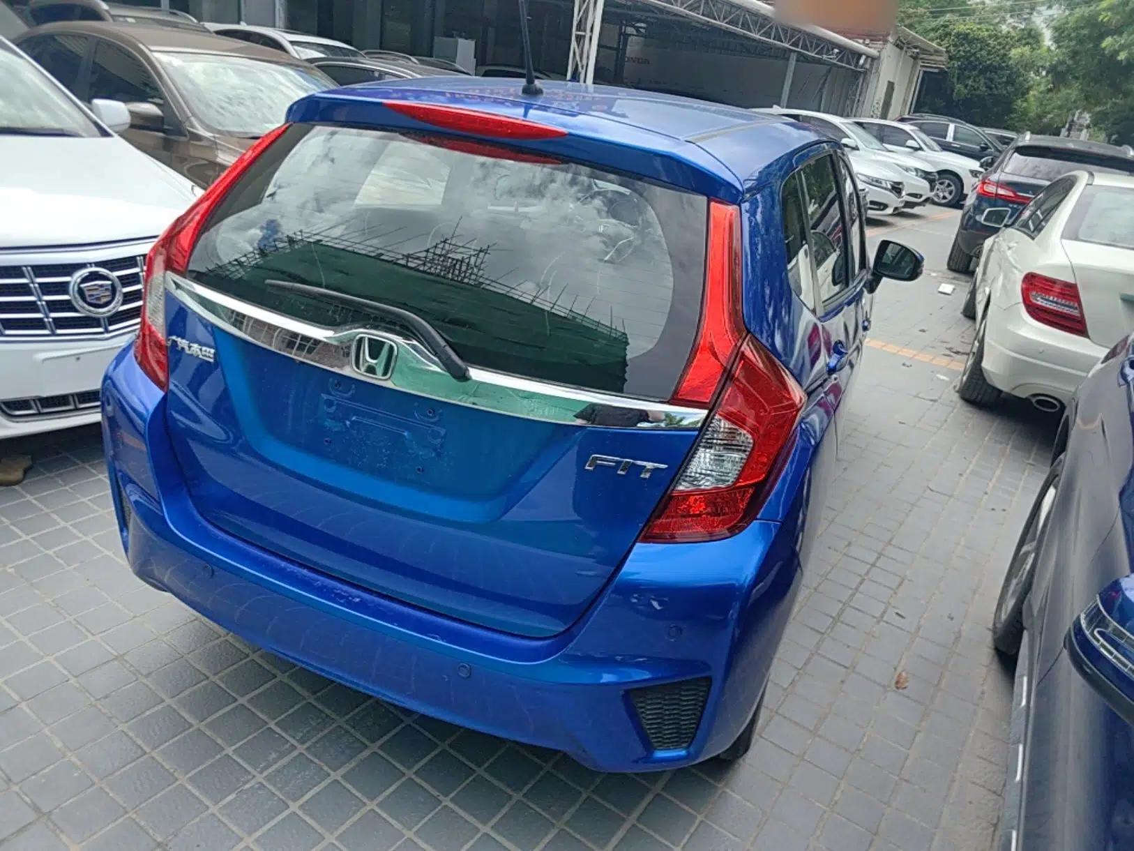 Honda Fit 2014 1.5L EXLI CVT Leading Model — миниатюра 6