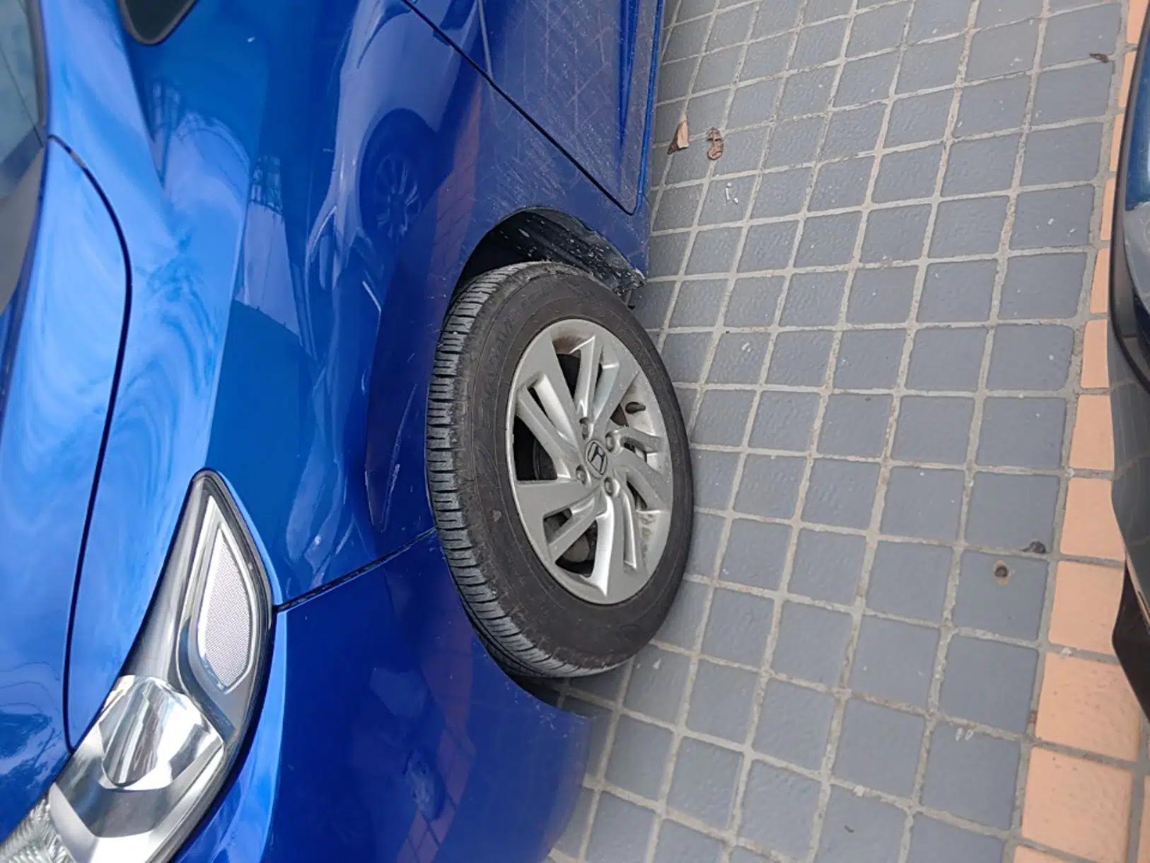 Honda Fit 2014 1.5L EXLI CVT Leading Model — миниатюра 10