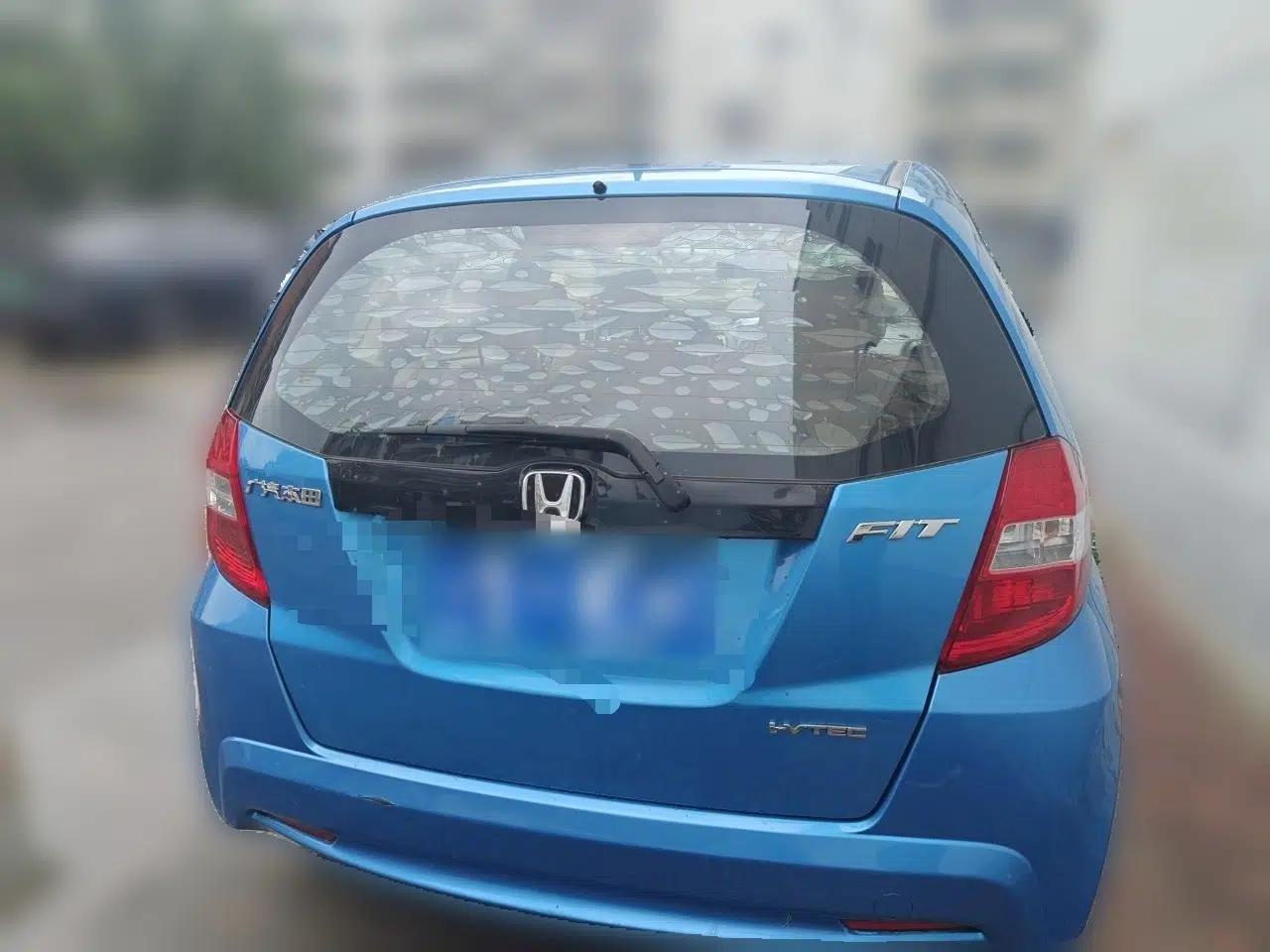 Honda Fit 2011 1.3L automatic comfort version — миниатюра 5