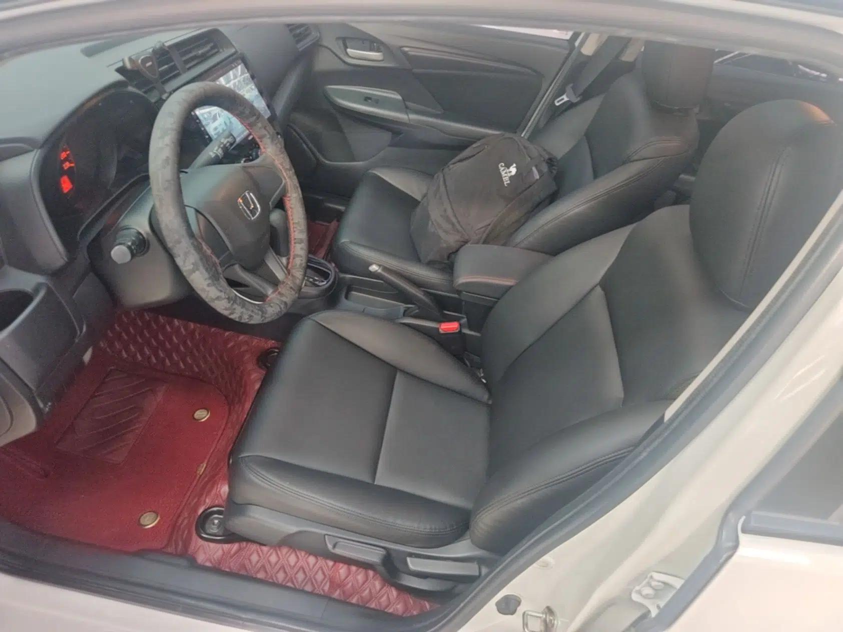 Honda Fit 2018 1.5L CVT Comfort Sunroof Version — миниатюра 17