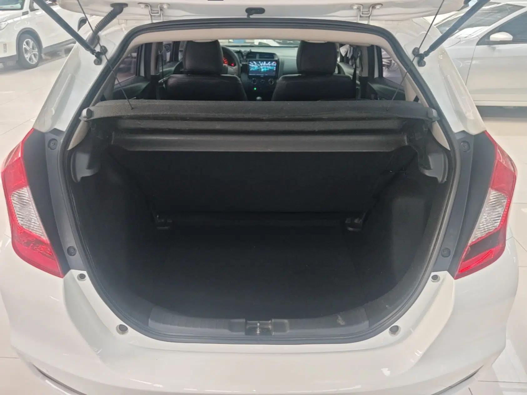 Honda Fit 2018 1.5L CVT Comfort Sunroof Version — миниатюра 22