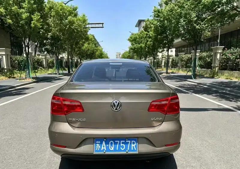 2015 Volkswagen Bora Value Edition 1.6L Automatic Fashion Model — миниатюра 4