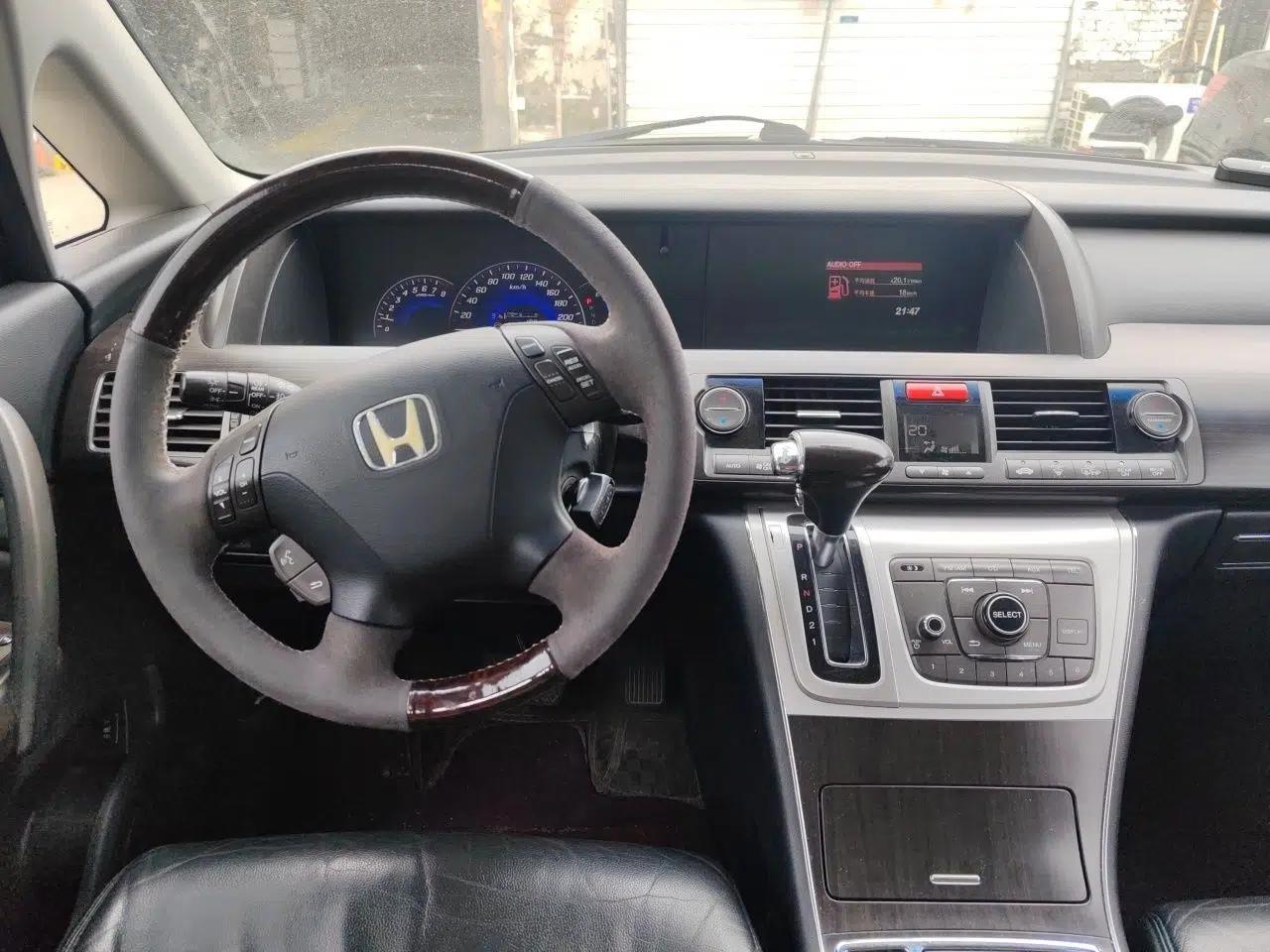 Honda Elysion 2012 2.4L VTi-S Prestige Edition — миниатюра 10