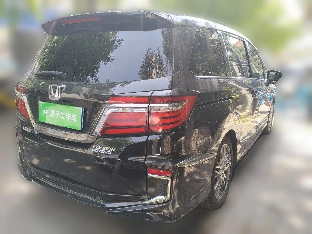 Honda Elysion 2019 2.0L Hybrid Luxury Edition — миниатюра 6