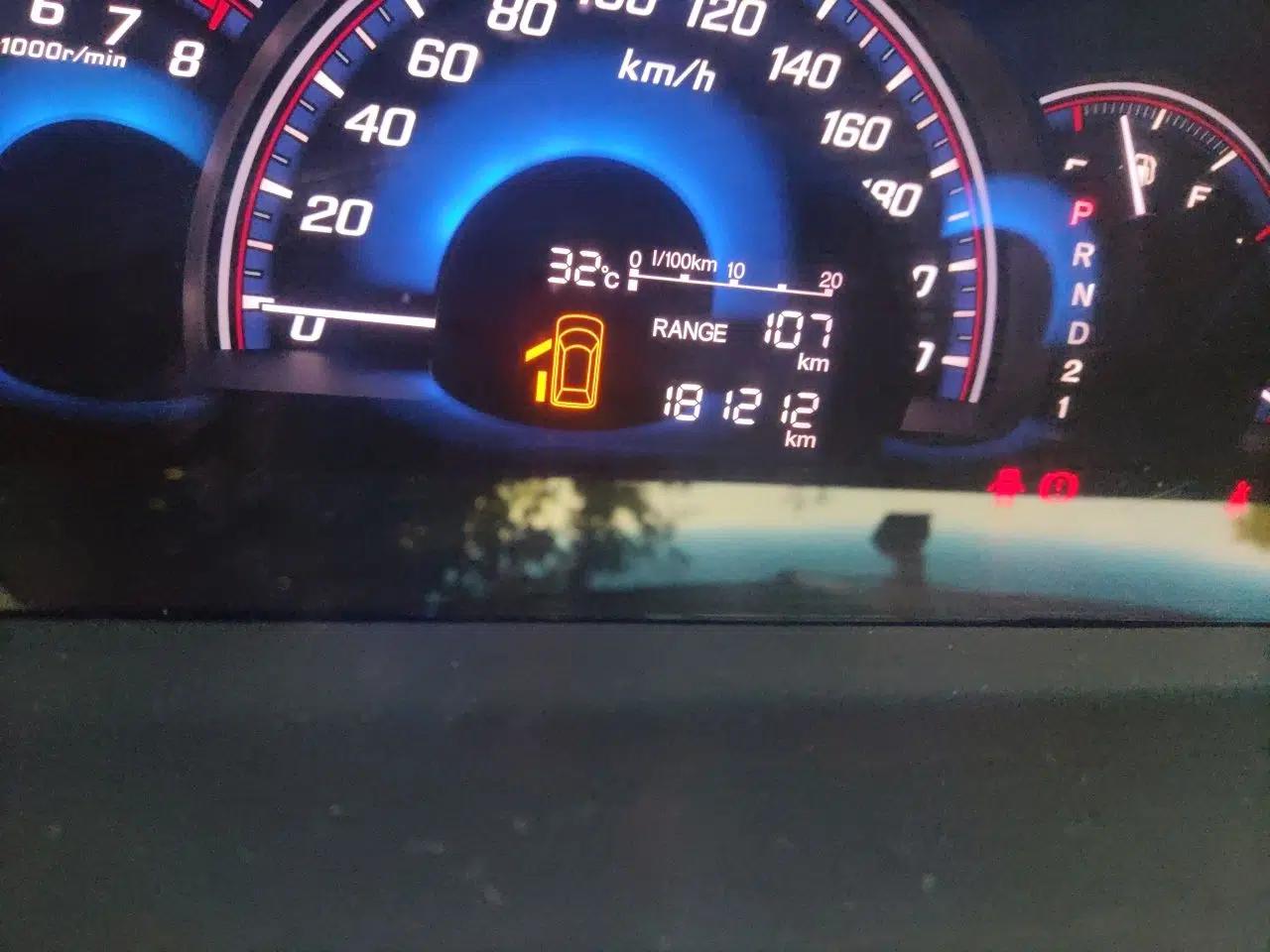 Honda Elysion 2012 2.4L VTi Luxury Edition — миниатюра 12
