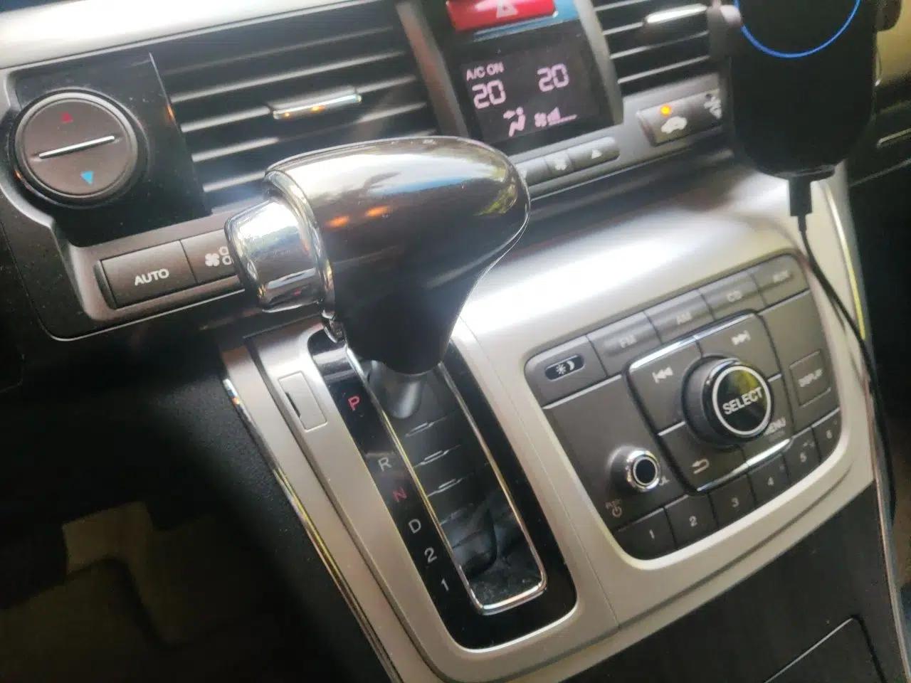 Honda Elysion 2012 2.4L VTi Luxury Edition — миниатюра 14