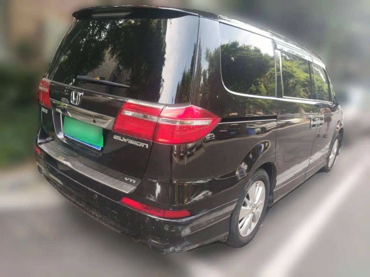 Honda Elysion 2012 2.4L VTi Luxury Edition — миниатюра 6