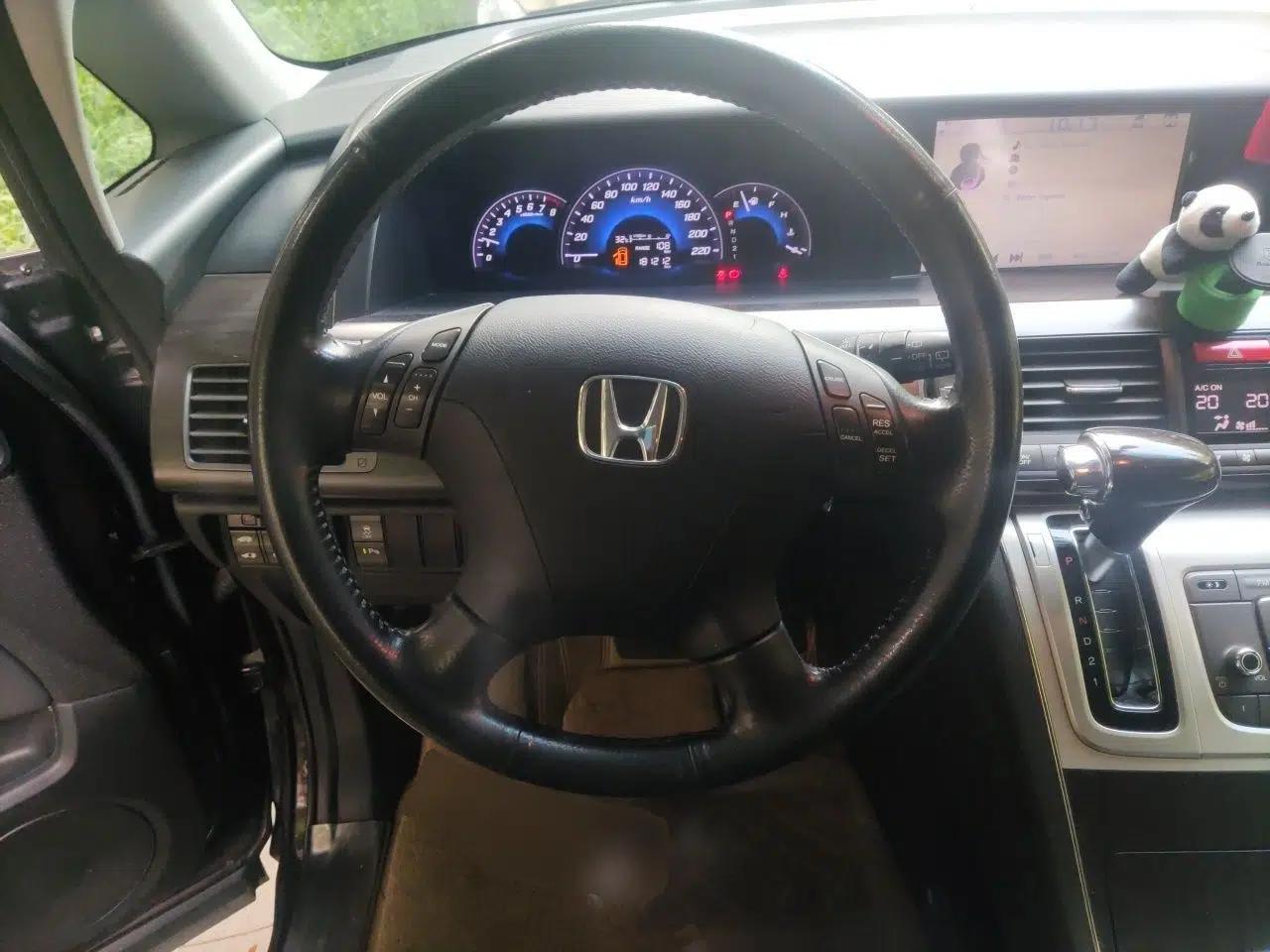 Honda Elysion 2012 2.4L VTi Luxury Edition — миниатюра 10