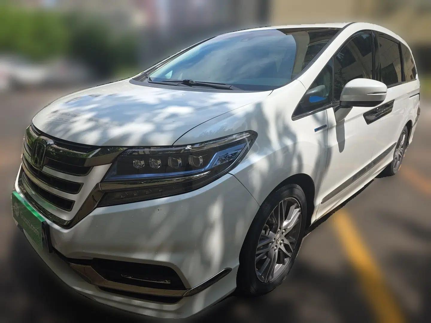 Honda Elysion 2019 2.0L Hybrid Luxury Edition — миниатюра 1