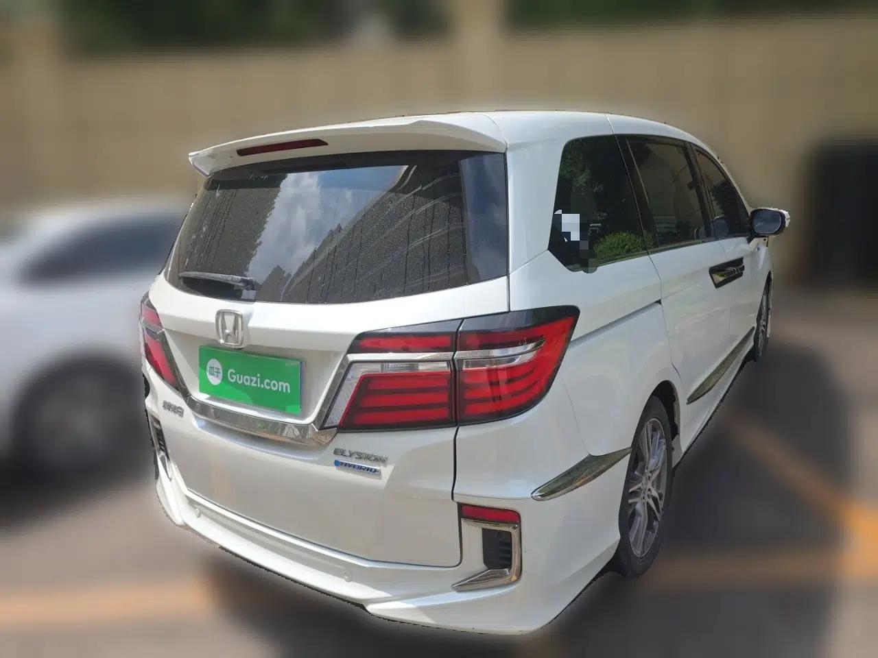Honda Elysion 2019 2.0L Hybrid Luxury Edition — миниатюра 6