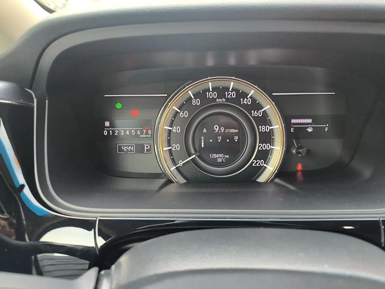 Honda Elysion 2016 2.4L Supreme Edition — миниатюра 11