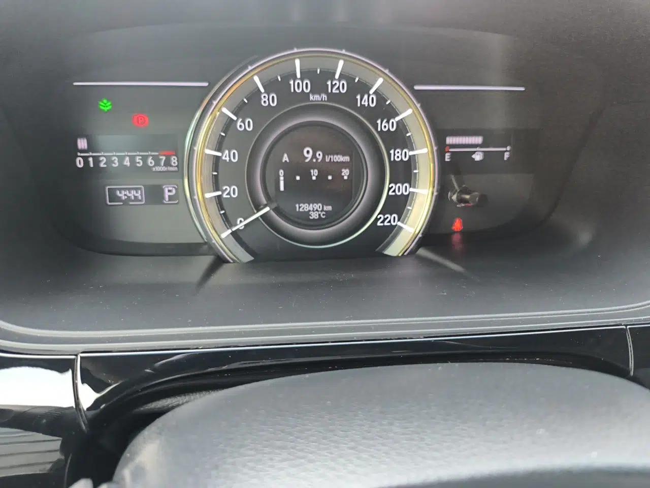 Honda Elysion 2016 2.4L Supreme Edition — миниатюра 12