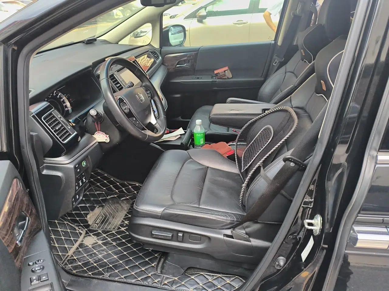 Honda Elysion 2016 2.4L Supreme Edition — миниатюра 15