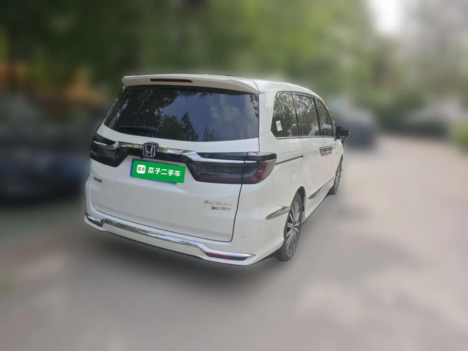 Honda Elysion 2022 2.0L eHEV Luxury First Edition — миниатюра 6