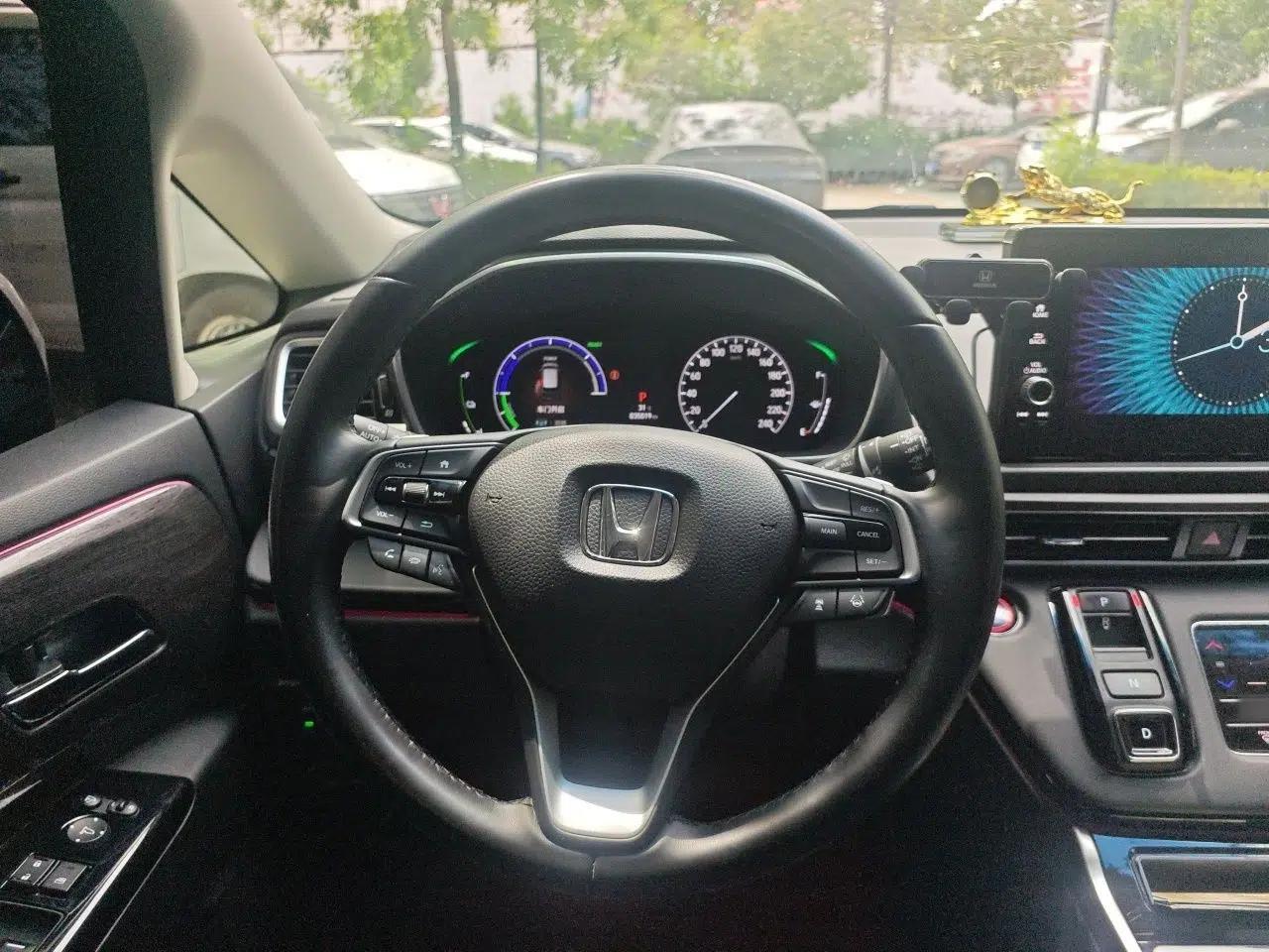 Honda Elysion 2022 2.0L eHEV Luxury First Edition — миниатюра 10