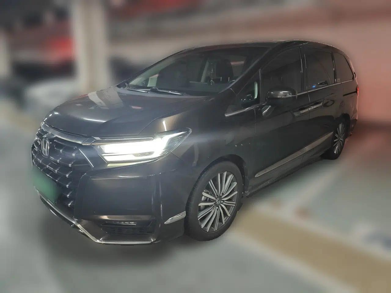 Honda Elysion 2022 2.0L eHEV Luxury First Edition — миниатюра 1