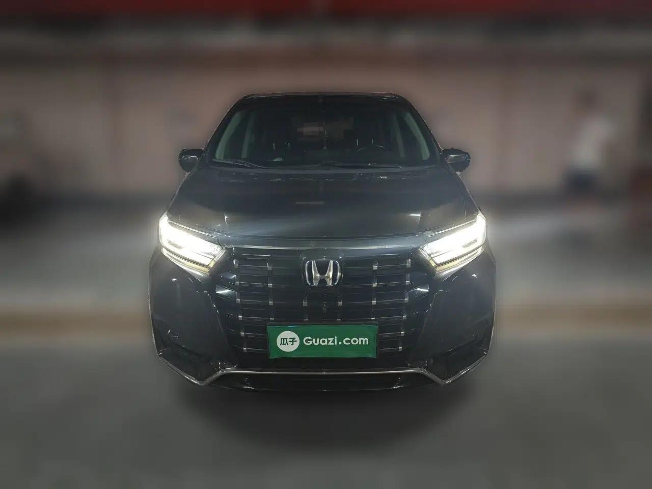 Honda Elysion 2022 2.0L eHEV Luxury First Edition — миниатюра 2