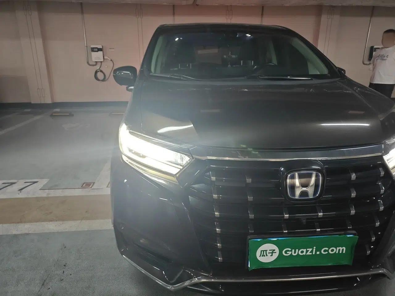 Honda Elysion 2022 2.0L eHEV Luxury First Edition — миниатюра 7