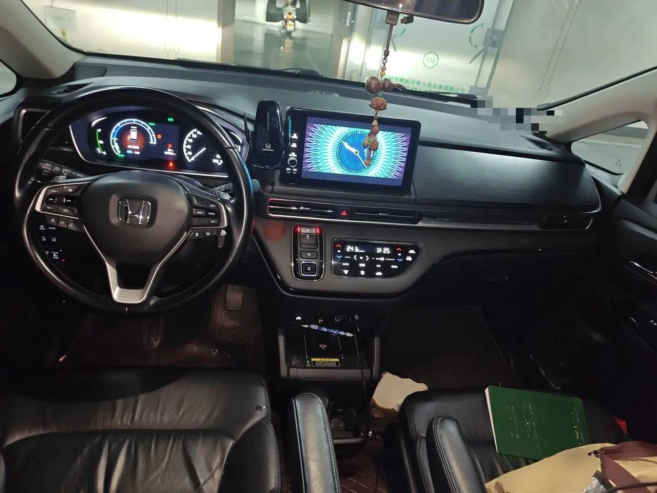 Honda Elysion 2022 2.0L eHEV Luxury First Edition — миниатюра 9