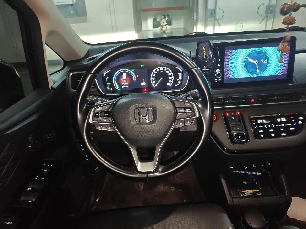 Honda Elysion 2022 2.0L eHEV Luxury First Edition — миниатюра 10