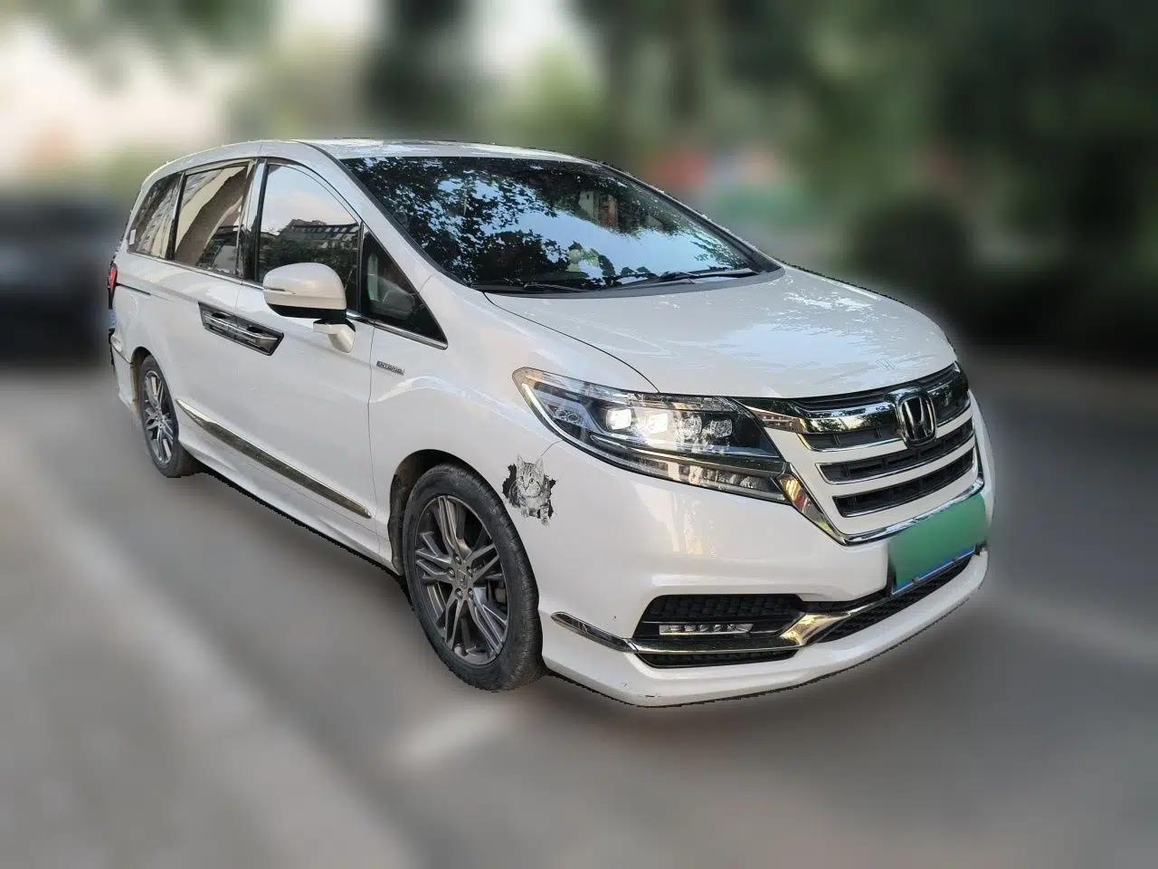 Honda Elysion 2019 2.0L Hybrid Luxury Edition — миниатюра 3