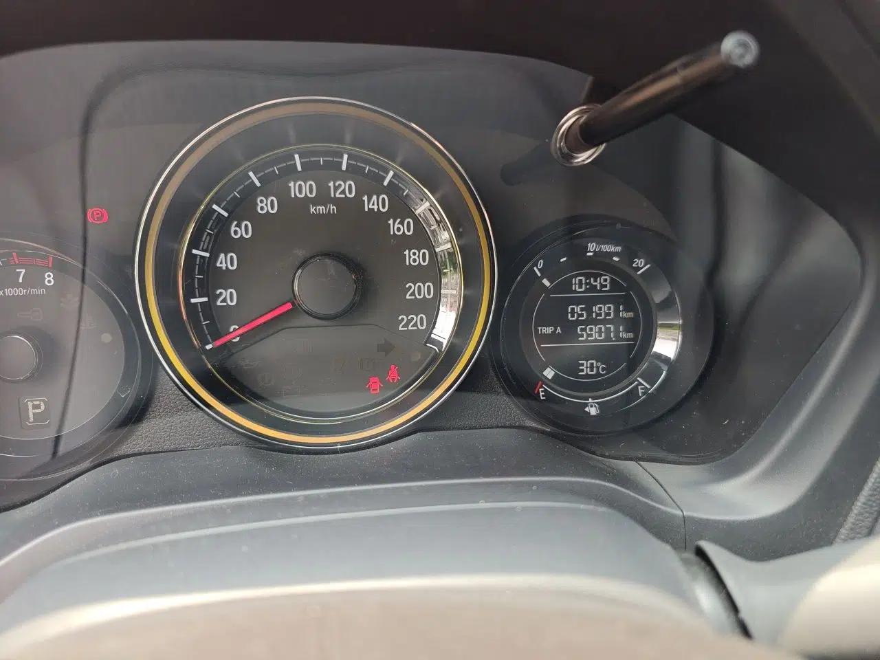 Honda XR-V 2015 1.5L LXi CVT Classic Edition — миниатюра 12