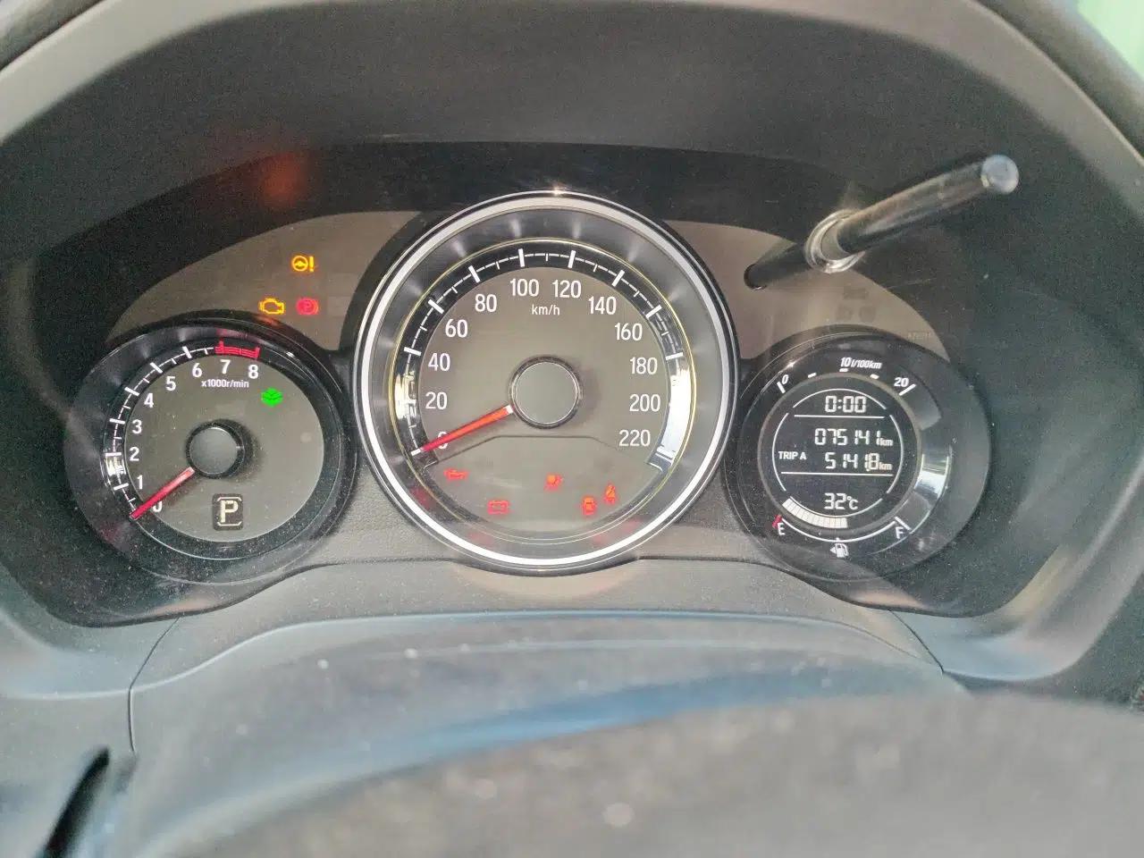 Honda XR-V 2015 1.5L LXi CVT Classic Edition — миниатюра 11