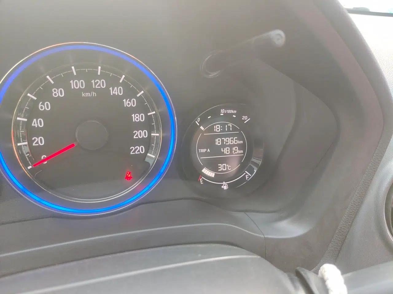 Honda XR-V 2017 1.5L LXi CVT Classic Edition — миниатюра 12