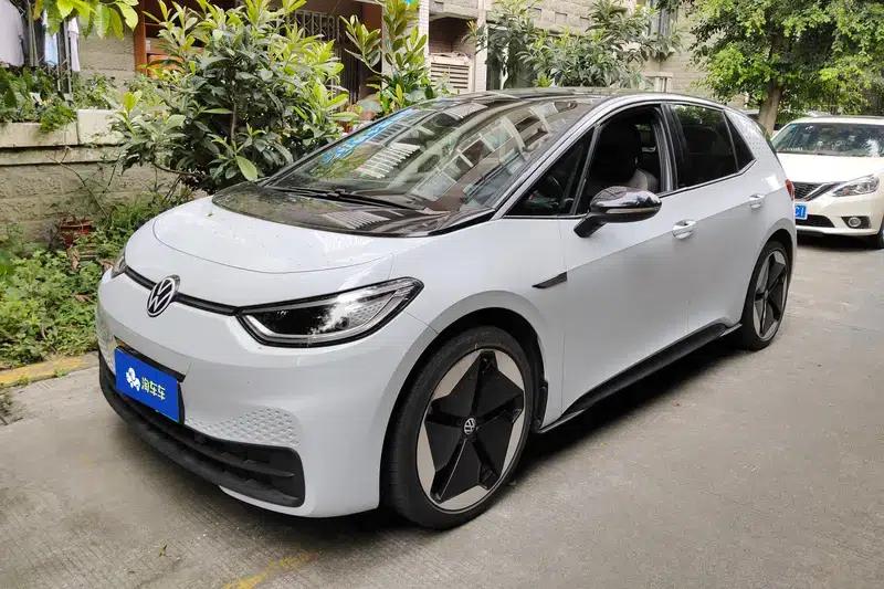 Volkswagen ID.3 2022 Intelligent Edition — миниатюра 1